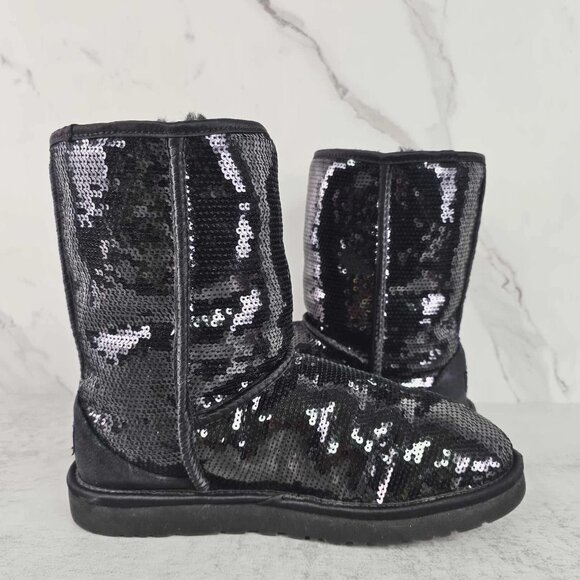 UGG Australia Classic Short Sequin Boots - 9 With Box - Picture 7 of 9